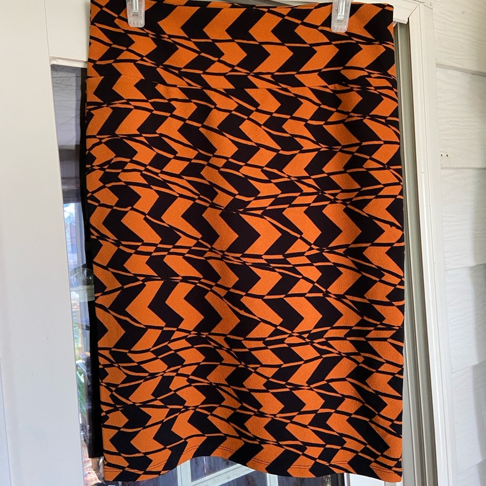 Orange & Black Geometric Zigzag Patterned Skirt L… - image 1